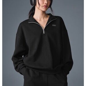 ALO Yoga Black Half-Zip Pullover Sweatshirt